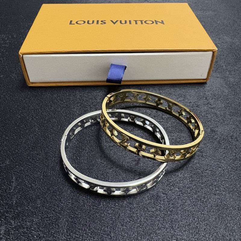 LV Bracelet 11yxx57